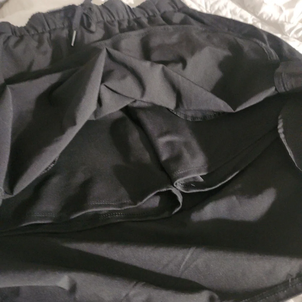 Athetic Women Black Skort Med 8-10